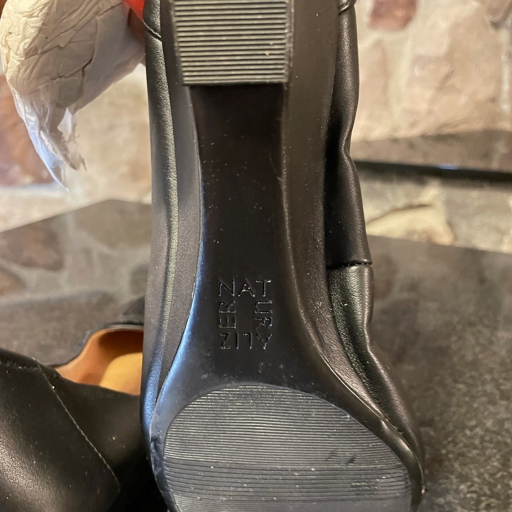 Bumper Leather Tie Up Bootie Size 9 - image 6